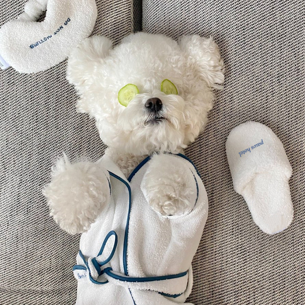 Transform Your Pet's Bath Time with Our Cozy Bathrobe Towel